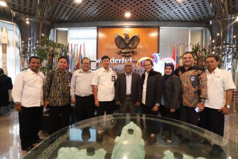 Politeknik Pariwisata Negeri Makassar melakukan perjanjian kerjasama dengan Universiti Teknologi Mara Malaysia